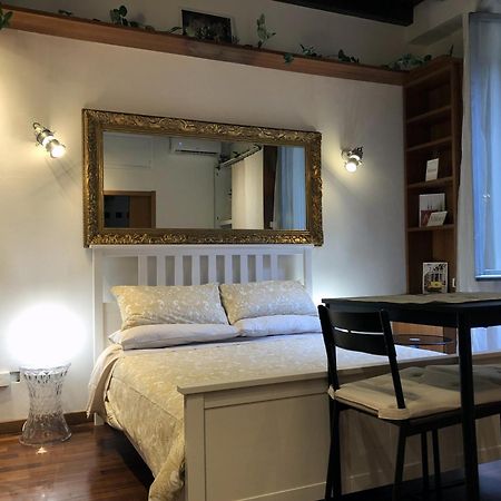 Brera Vip Spotlight - Brera - Duomo - Castello Sforzesco - Lanza Metro M2 Milão Exterior foto